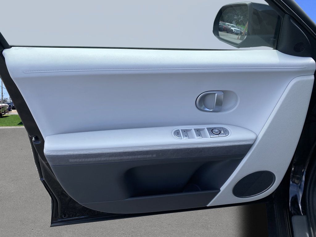 Certified 2023 Hyundai Ioniq 5 SEL RWD image 16