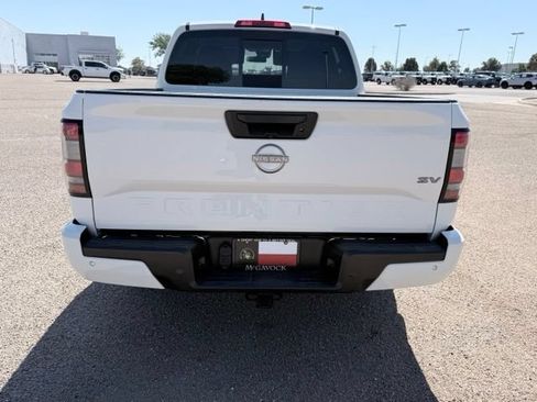 Used 2024 Nissan Frontier SV w/ SV Convenience Package RWD image 7
