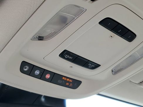 Used 2023 Buick Envision Essence w/ Technology Package I AWD/4WD image 21