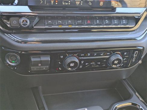 New 2026 Chevrolet Silverado 1500 ZR2 image 22