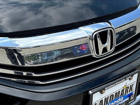 Used 2017 Honda Accord EX-L image 30