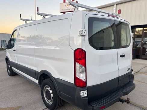 Used 2017 Ford Transit 250 Base image 3