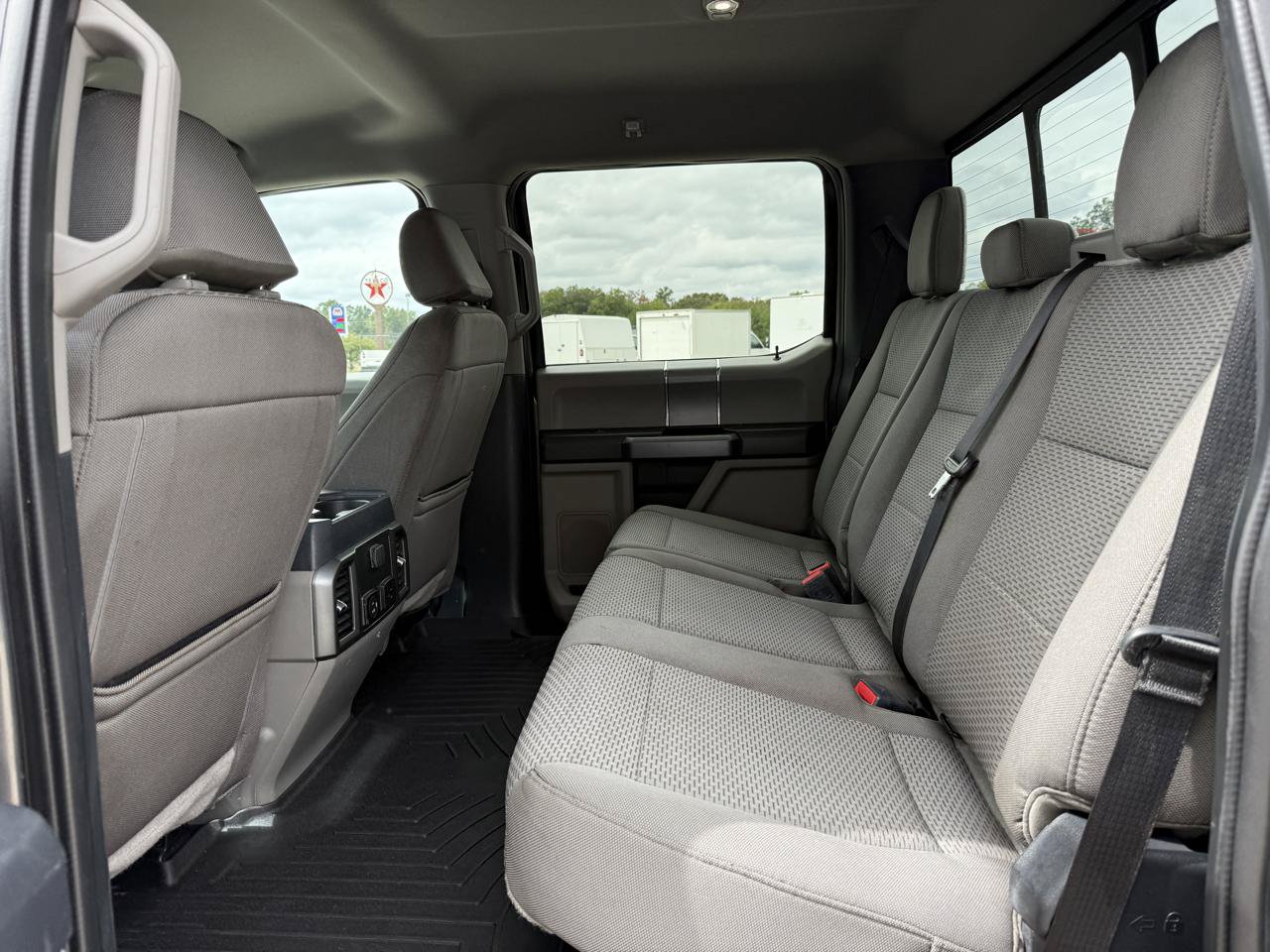 Used 2022 Ford F250 XLT w/ XLT Premium Package AWD/4WD image 23