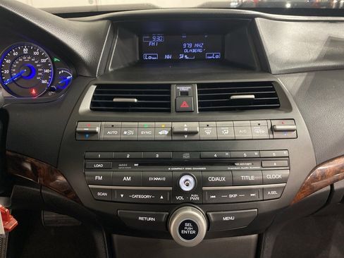 Used 2012 Honda Crosstour EX-L image 17