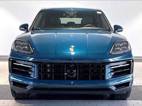 Used 2026 Porsche Cayenne AWD/4WD image 13