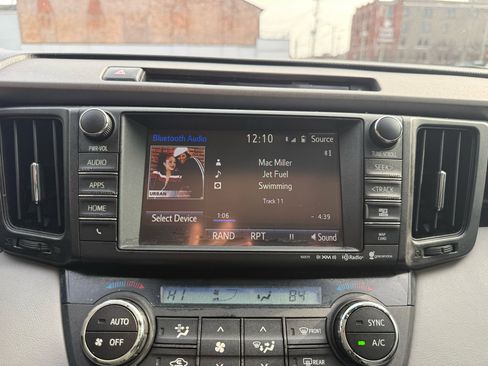 Used 2016 Toyota RAV4 XLE image 10