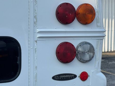 Used 2004 Chevrolet Express 3500 w/ School Bus Package RWD image 17