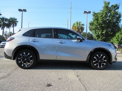 Used 2026 Honda HR-V EX-L image 2