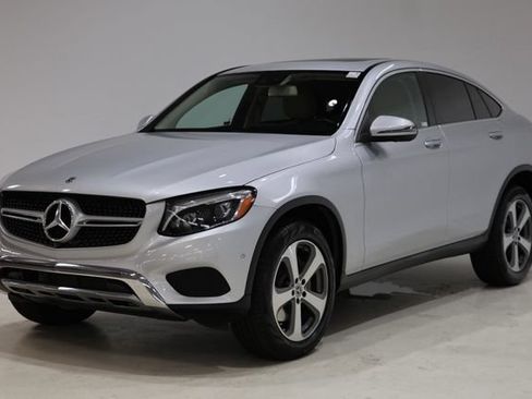 Used 2019 Mercedes-Benz GLC 300 4MATIC Coupe image 3