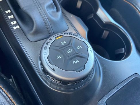 Used 2021 Ford Bronco Badlands image 15