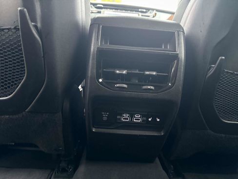 Used 2024 Jeep Grand Cherokee Limited 4xe image 17