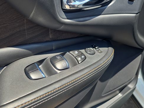 Used 2022 Nissan Murano Platinum w/ Cargo Package FWD image 19