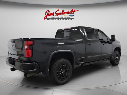 Used 2024 Chevrolet Silverado 2500 High Country w/ High Country Premium Package image 6