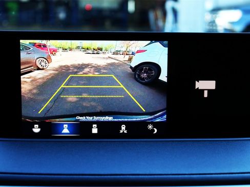 Used 2023 Acura MDX FWD w/ Technology Package image 18