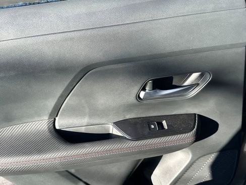 New 2025 Nissan Kicks SR image 13