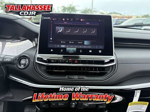 New 2026 Jeep Compass Latitude AWD/4WD image 23