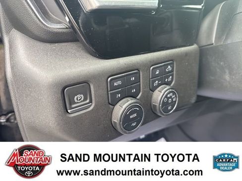 Used 2022 Chevrolet Silverado 1500 High Country w/ High Country Premium Package image 16