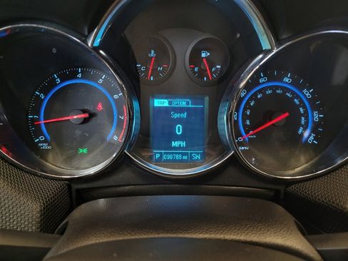 Used 2015 Chevrolet Cruze LT w/ RS Package FWD image 23