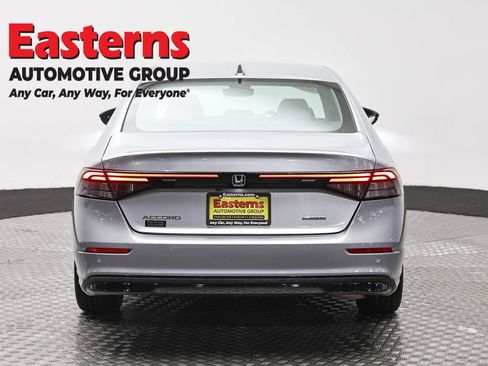 Used 2025 Honda Accord EX-L image 6