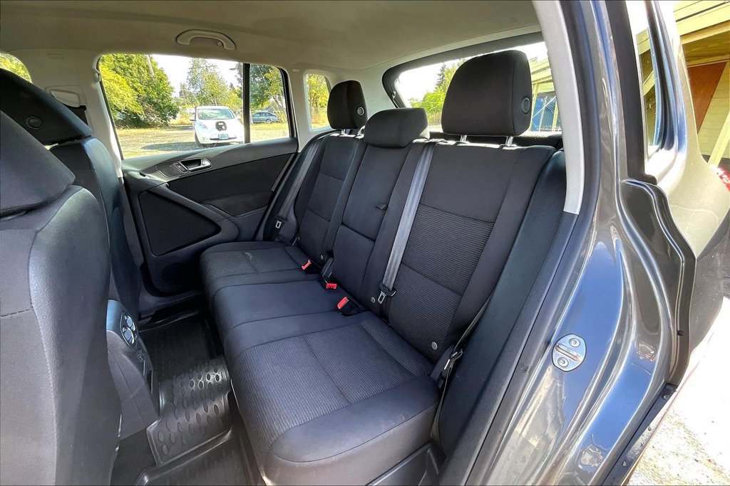 Used 2018 Volkswagen Tiguan Limited AWD/4WD image 21