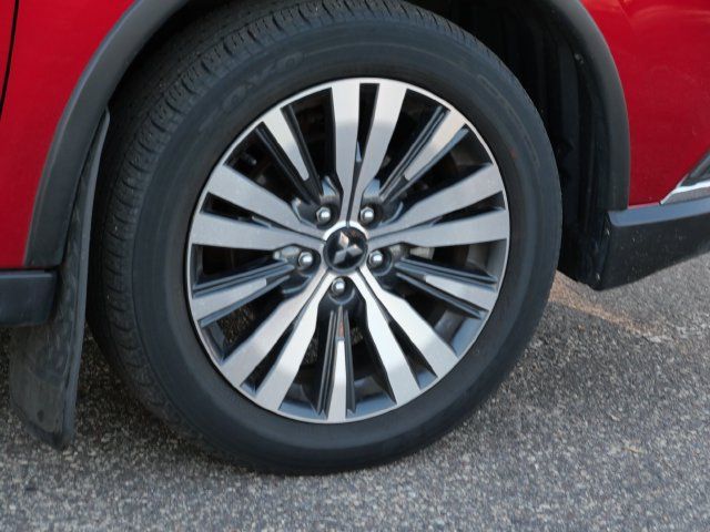 Used 2020 Mitsubishi Outlander SE AWD/4WD image 7