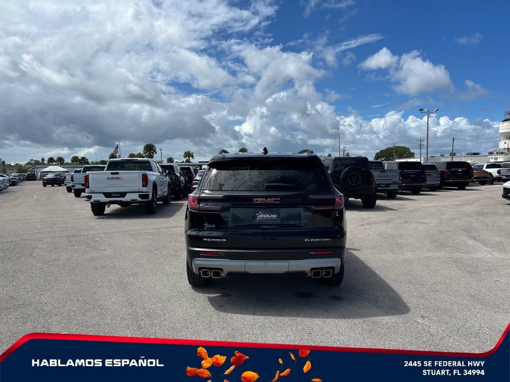 Used 2026 GMC Acadia Elevation w/ Elevation Premium Package FWD image 6