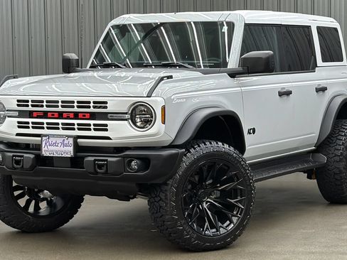 Used 2026 Ford Bronco Heritage Edition AWD/4WD image 1