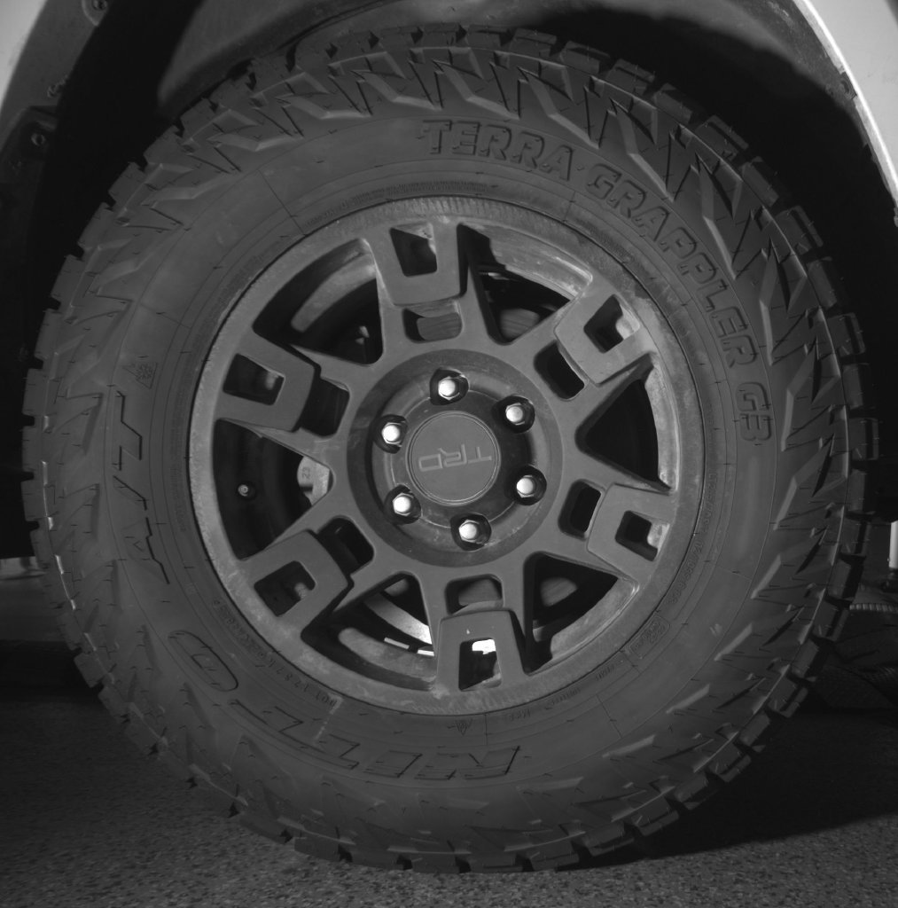 Used 2024 Toyota 4Runner SR5 Premium w/ Moonroof Package AWD/4WD image 15