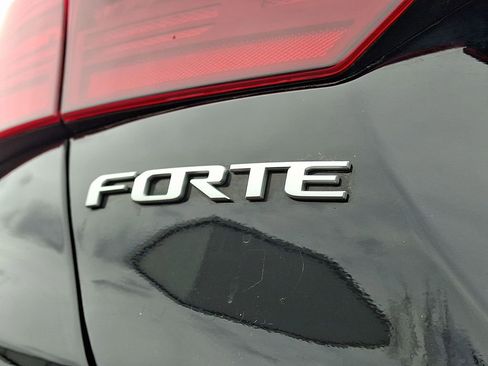 Used 2023 Kia Forte GT-Line w/ GT-Line Premium Package image 29