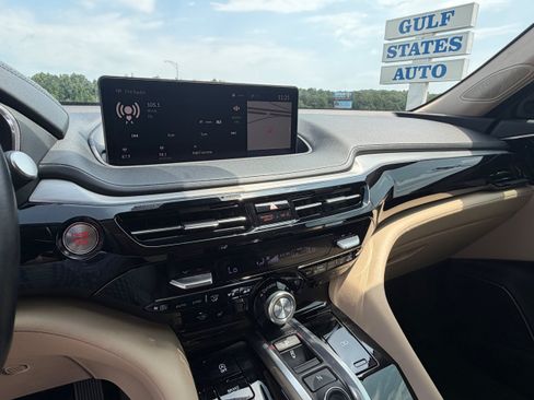 Used 2022 Acura MDX SH-AWD w/ Technology Package image 18