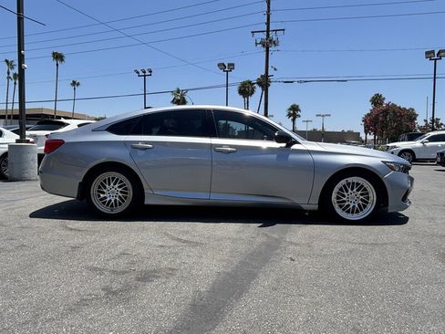 Used 2022 Honda Accord Sport image 9