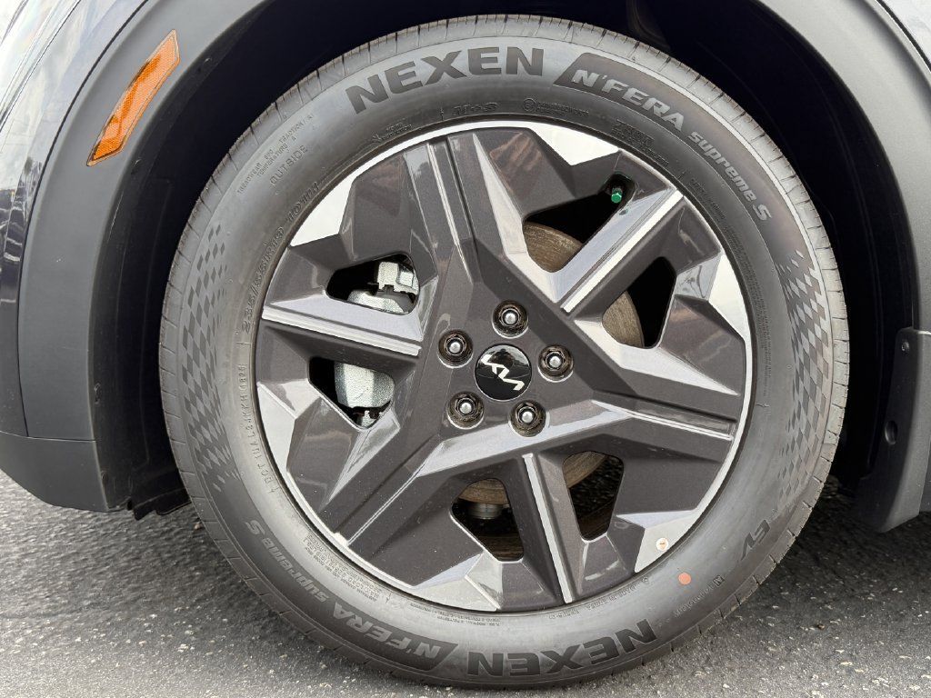 New 2026 Kia EV6 Light RWD image 12
