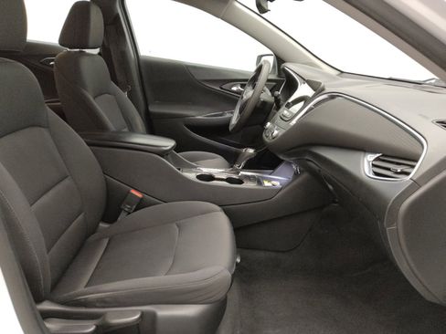 Used 2019 Chevrolet Malibu LT image 21
