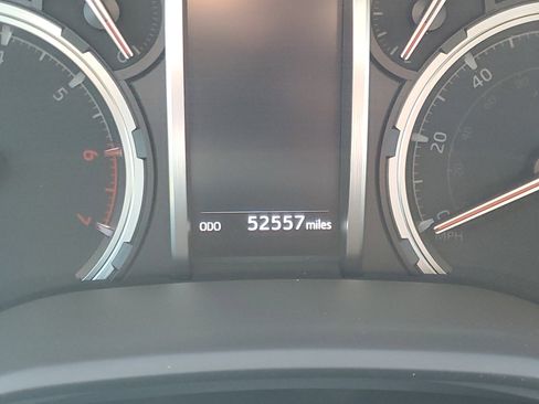 Used 2020 Toyota 4Runner Limited image 19