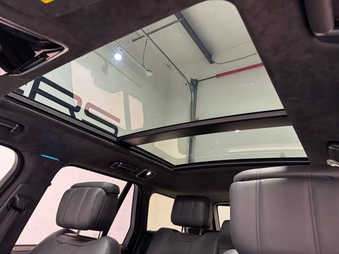 Used 2018 Land Rover Range Rover Supercharged image 14