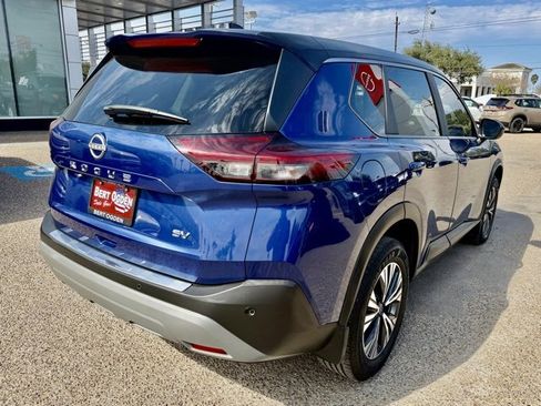 Certified 2023 Nissan Rogue SV image 7