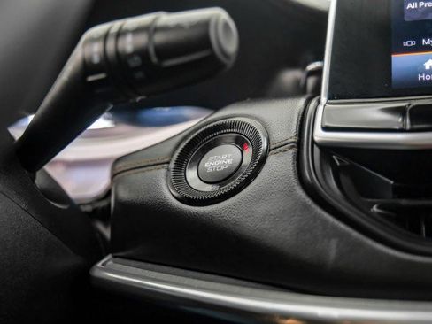 Used 2023 Jeep Compass Limited image 19