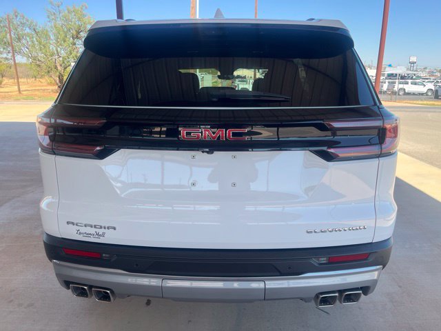 Used 2026 GMC Acadia Elevation w/ Elevation Premium Package FWD image 5