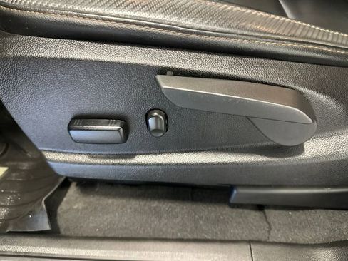 Used 2022 GMC Canyon AT4 image 28