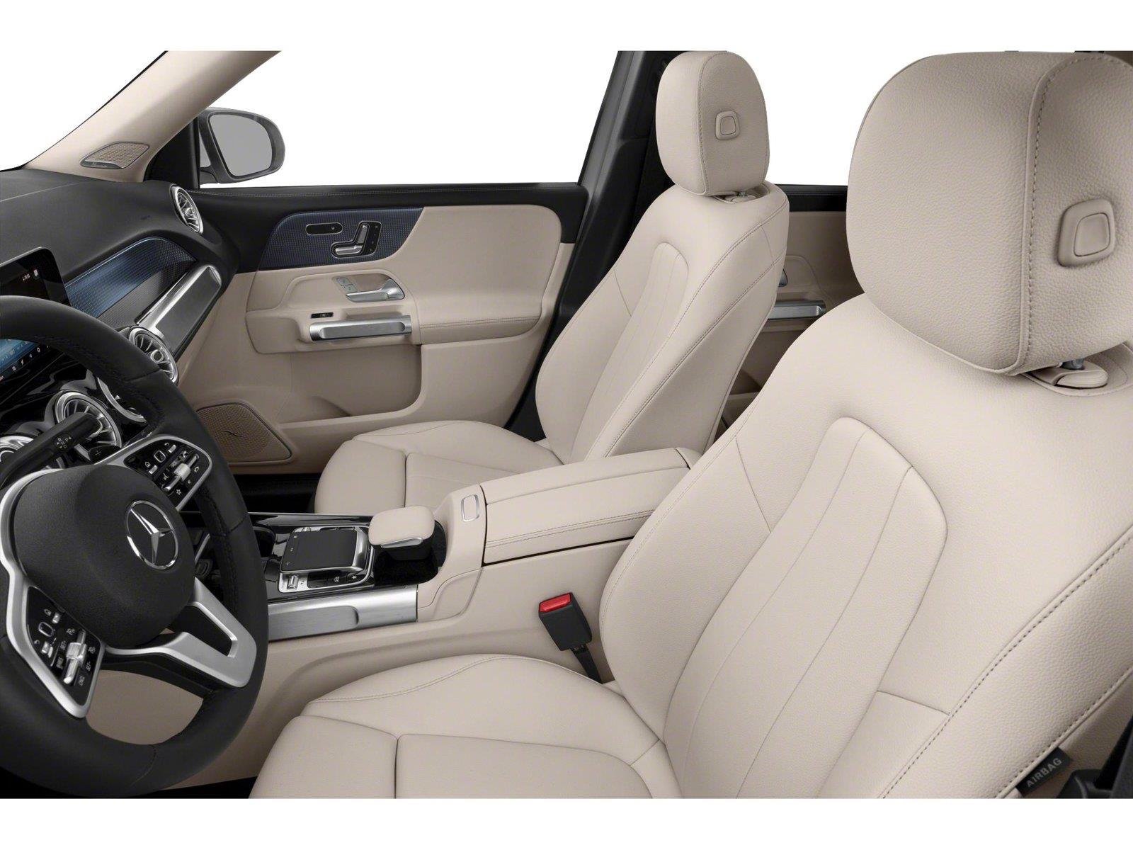 Used 2022 Mercedes-Benz GLB 250 4MATIC image 4