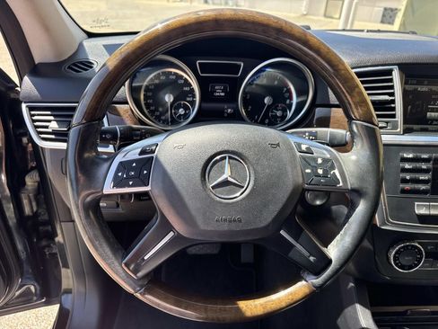Used 2015 Mercedes-Benz ML 350 2WD image 23