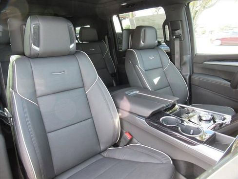 New 2026 Cadillac Escalade ESV Sport w/ Touring Package image 8