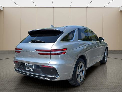 Certified 2026 Genesis GV70 2.5T AWD/4WD image 5