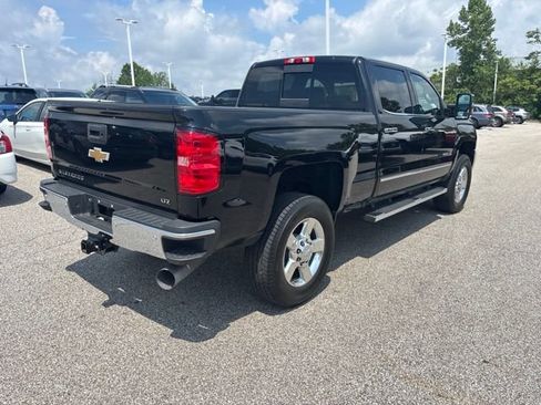Used 2019 Chevrolet Silverado 2500 LTZ w/ Duramax Plus Package AWD/4WD image 3