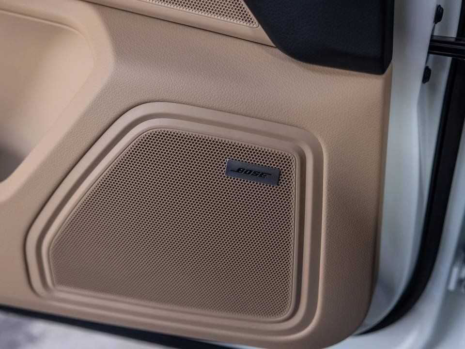 Certified 2026 Porsche Macan AWD/4WD image 38