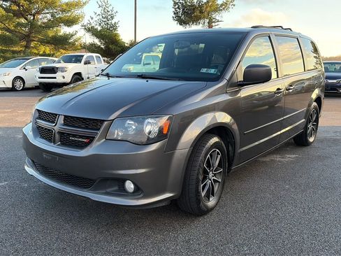 Used 2017 Dodge Grand Caravan GT image 21