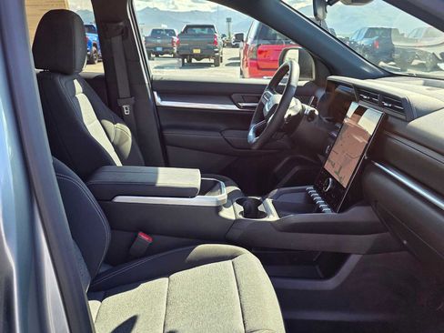 Certified 2025 GMC Terrain Elevation AWD/4WD image 11