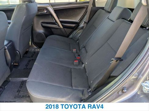 Used 2018 Toyota RAV4 XLE image 22