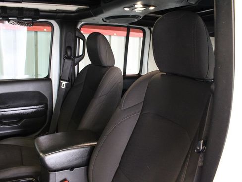 Used 2022 Jeep Wrangler Unlimited Sport w/ Sun And Sound Package AWD/4WD image 37