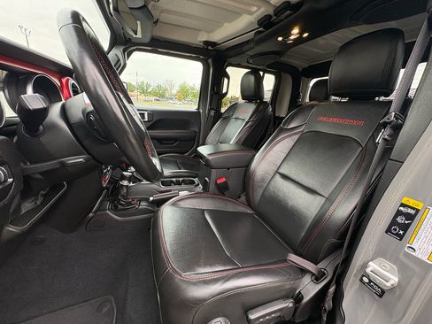 Used 2022 Jeep Gladiator Rubicon w/ LED Lighting Group AWD/4WD image 17
